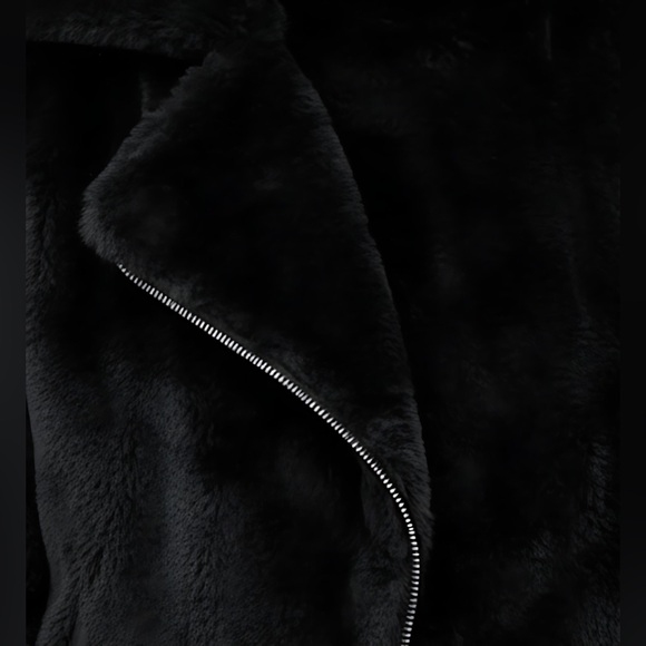 Moto Zip Up Slant Pocket Faux Fur Fuzzy Jacket - Picture 4 of 8